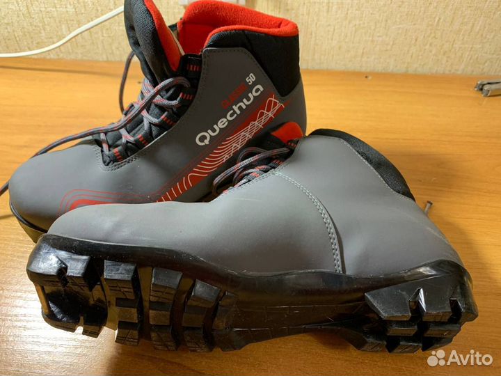 Лыжные ботинки