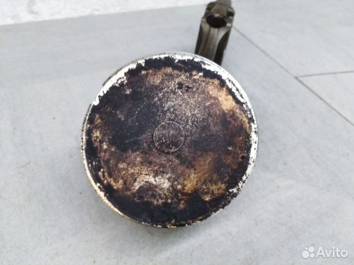 Поршень с шатуном