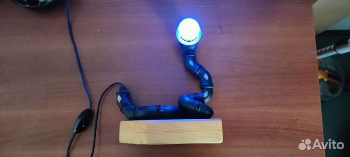 Светильник змея из труб