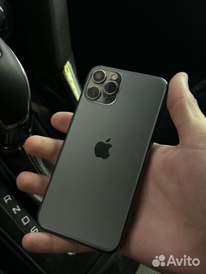 iPhone 11 Pro, 64 ГБ