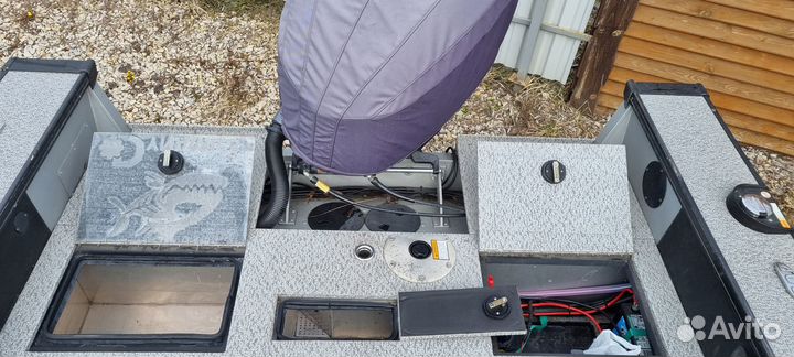 Моторная лодка Alumacraft trophy 205