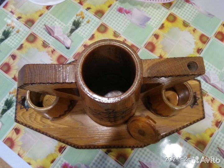 Набор посуды из дерева