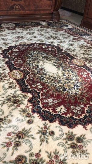 Ковер шерстяной