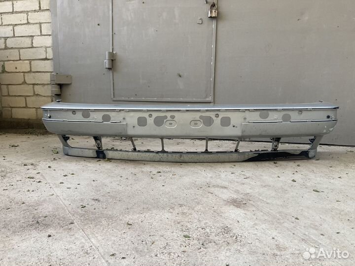 Бампер передний bmw 5 e34