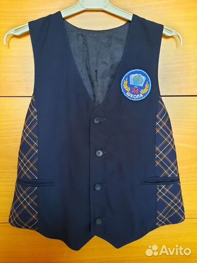 Костюмные (школьные) брюки и жилет ооо Апельсин