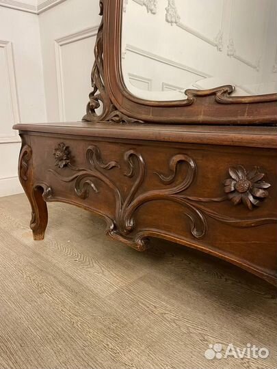 Антикварное зеркало Ар-Нуво