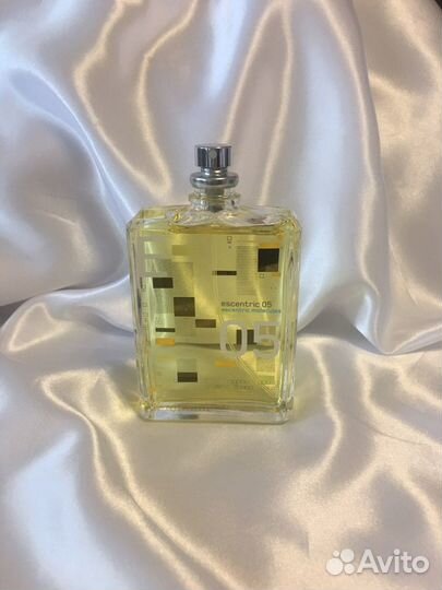 Escentric molecules 05 escentric