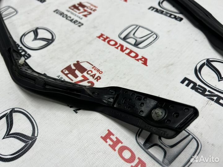 Уплотнитель задней двери Mazda CX-5 KF 2017-2024