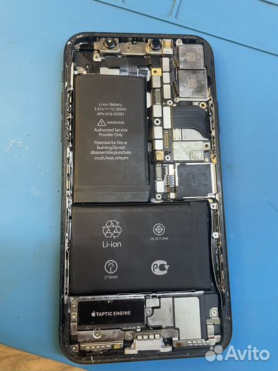 iPhone X в разбор