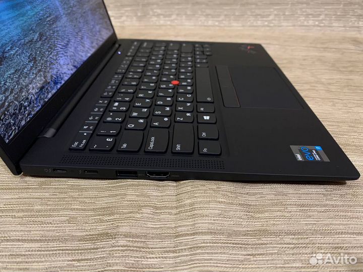 Lenovo ThinkPad X1 Carbon G9 4K HDR i7 16/512GB №3