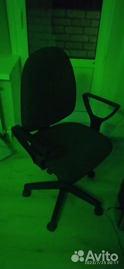 Компьютерное кресло