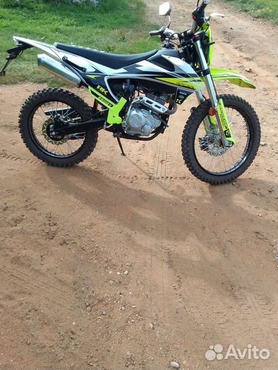 Продаю мотоцикл рейсер С2 К2 250