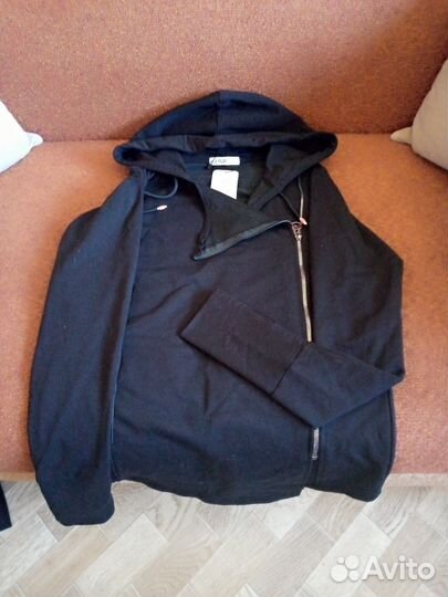 Спортивный костюм женский