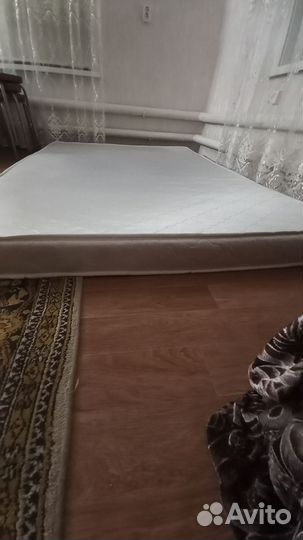 Матрас 140х200 бу