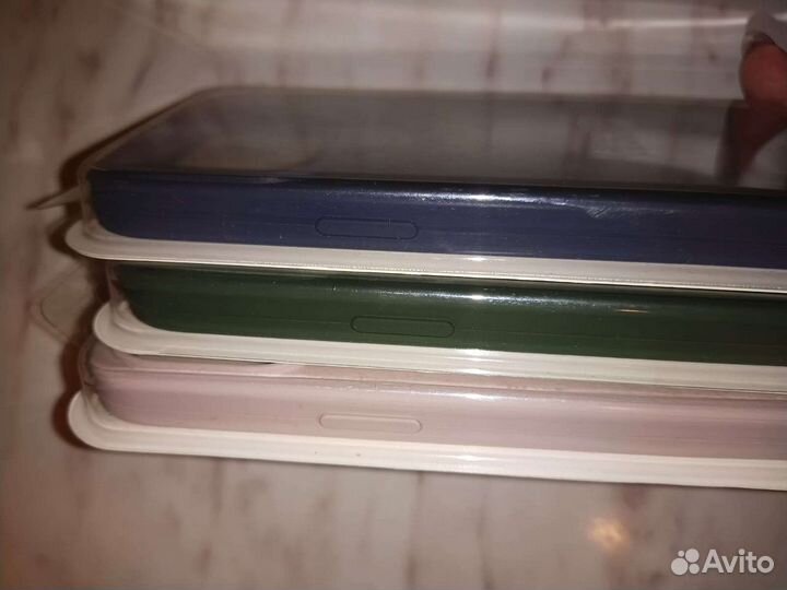 Чехол на iPhone 13 Pro новый