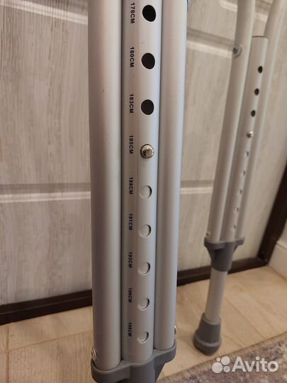 Костыли подмышечные