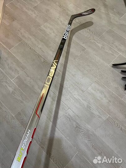 Клюшка хоккейная