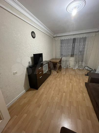 2-к. квартира, 45 м², 4/9 эт.
