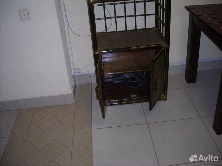 Этажерка плетёная