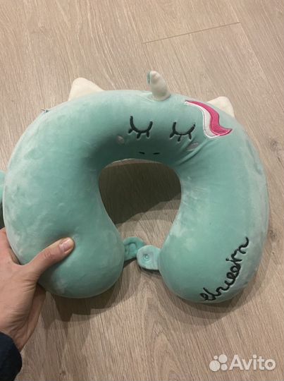 Подушка для путешествий