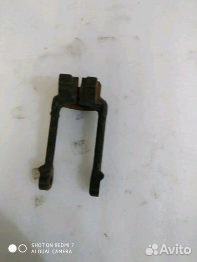 Кранштейн амортизатора Jeep Grand Cherokee wk