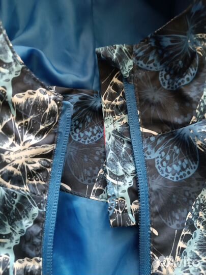 Ветровка для девочки