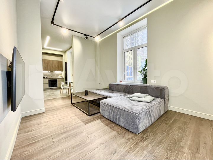 2-к. квартира, 53 м², 4/17 эт.