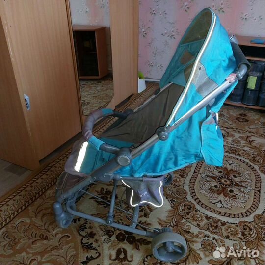 Прогулочная коляска