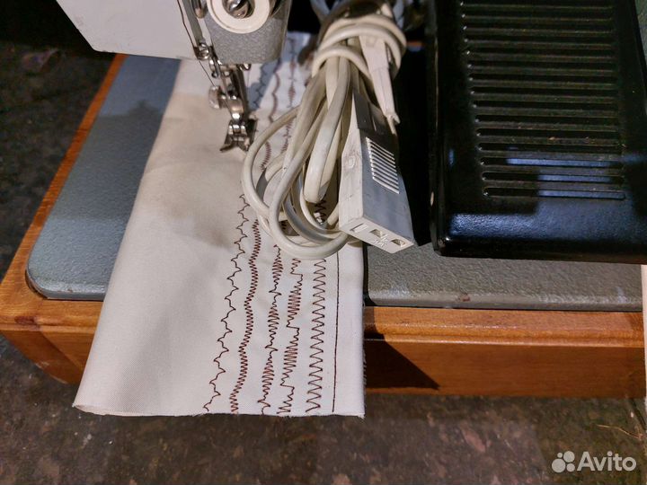 Швейная машинка Чайка 3 кл 116-2