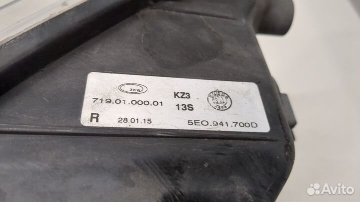 Фара противотуманная правая Skoda Octavia (A7), 2015