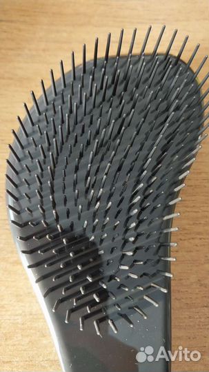 Расческа новая Yves Rocher