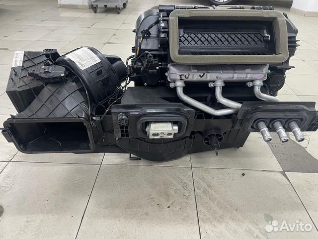 Корпус распределителя кондиционера BMW X6 M F86