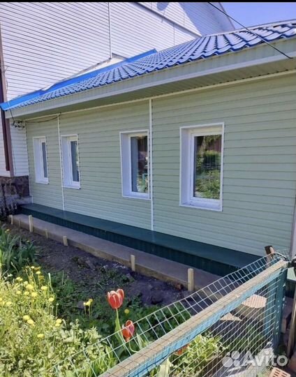 Бригада строителей