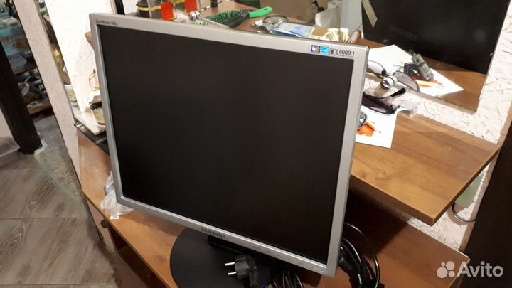 Монитор samsung 943n (19) с колонками