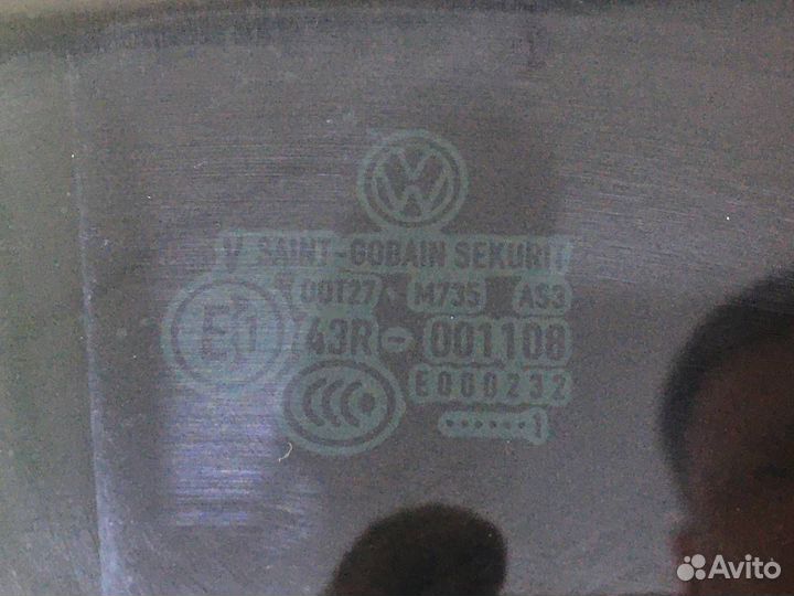 Стекло двери задней правой Volkswagen Tiguan 5N1 2