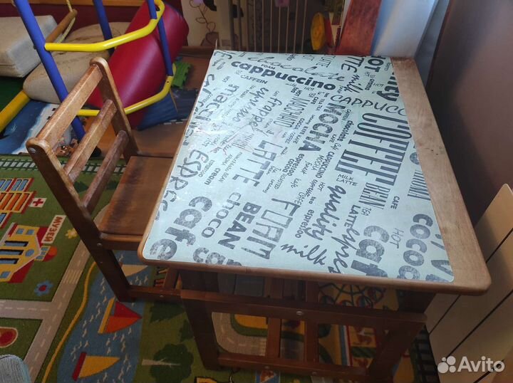 Детский стол и стул