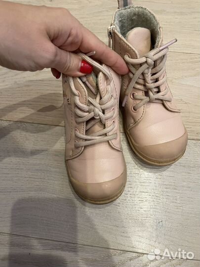 Ботинки на осень розовые 26 размер