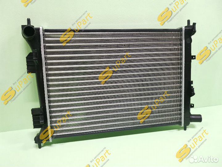 Радиатор охлаждения двс Kia Rio с 2011 по 2017 мех