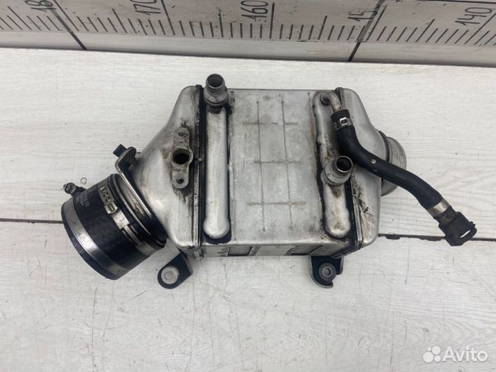 Интеркулер правый Bmw X5 E70 LCI N63B44A 2013