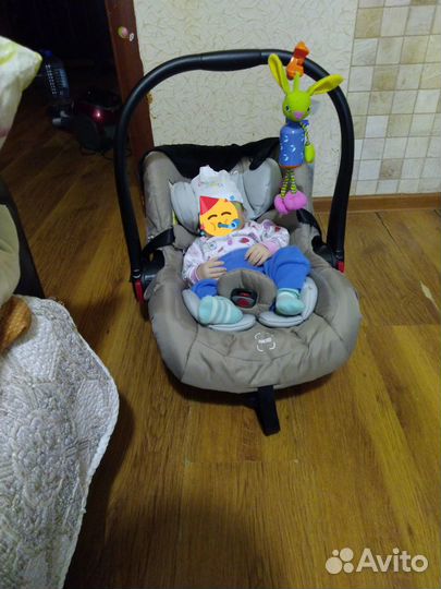 Коляска 3 в 1 Baby design Dotty и автолюлька