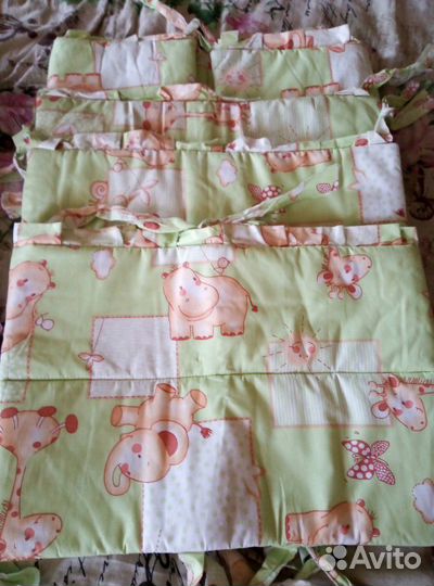 Бортики в кроватку состояние новых