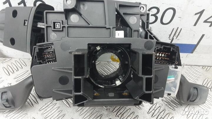 Переключатель поворотов подрулевой Ford Kuga