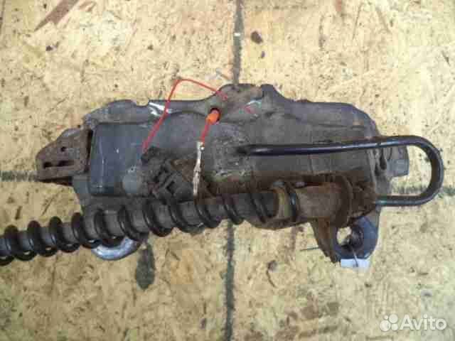 Суппорт задний правый Audi Q7 4L