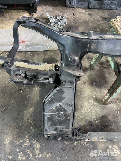 Панель передняя (телевизор) Hyundai Tucson 1 JM