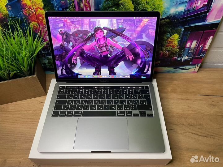 Macbook pro 13 2020 i7 16gb 512gb