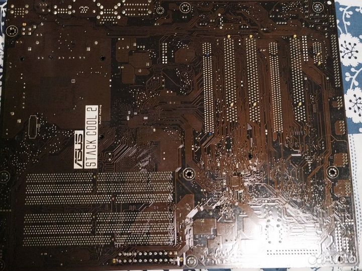 Материнская плата P5KC