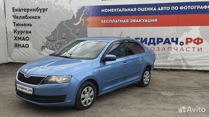 Привод передний правый Skoda Rapid (NH3) 6R0407762