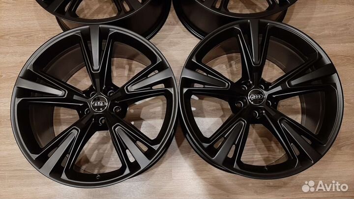 Оригинальные диски Audi Q8 R21 Германия