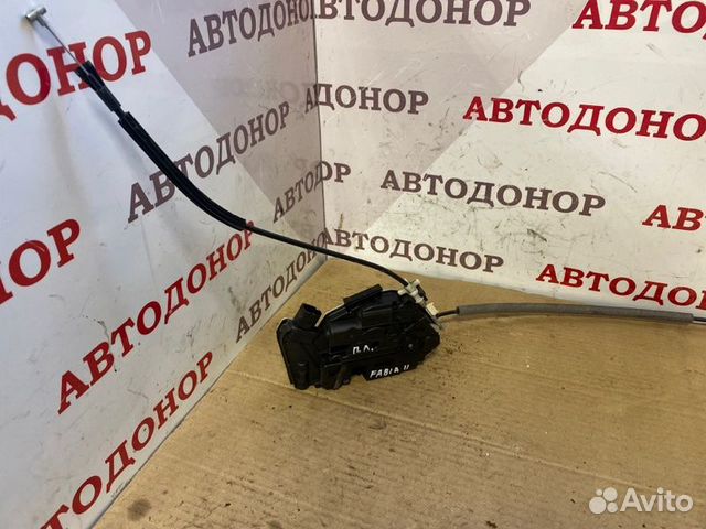 Замок двери передний левый Skoda Fabia 2 2010