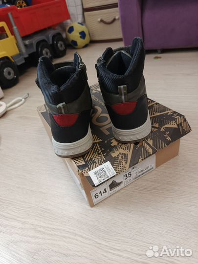 Ботинки демисезонные на мальчика 35 размер